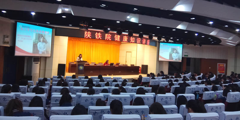 女生.jpg 女生.jpg