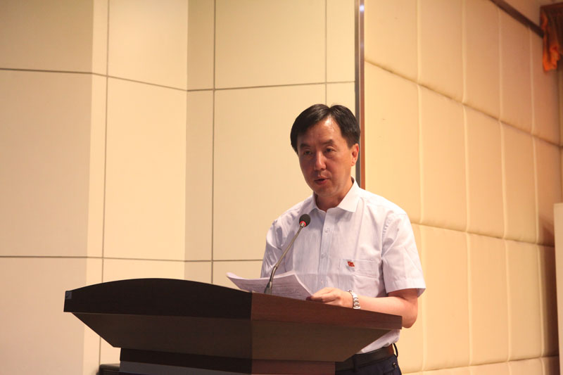 王津.jpg 王津.jpg