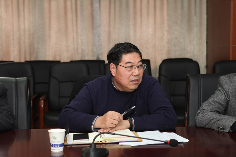 党委书记王晖作点评.jpg 党委书记王晖作点评.jpg