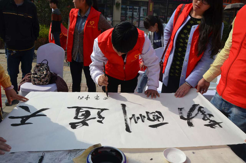 万达广场.jpg 万达广场.jpg