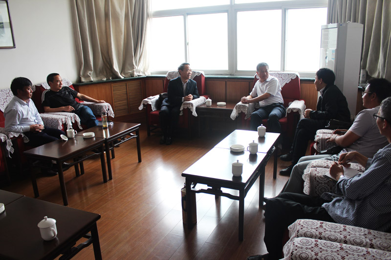 座谈现场.JPG 座谈现场.JPG