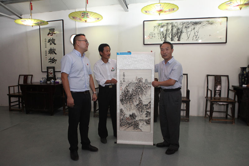 赠画.jpg 赠画.jpg