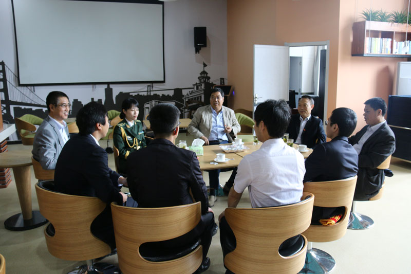 IMG_9561.jpg IMG_9561.jpg